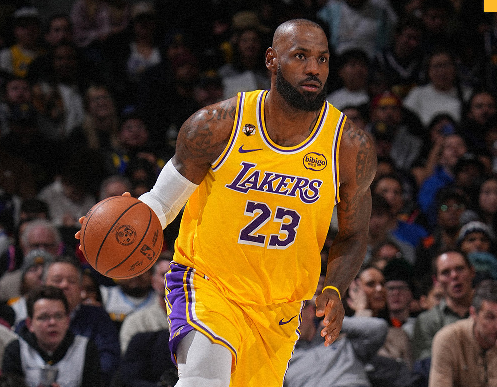 C7娱乐平台-成功逆转！东契奇轰38+13+10，湖人击溃残阵掘金，詹姆斯准三双